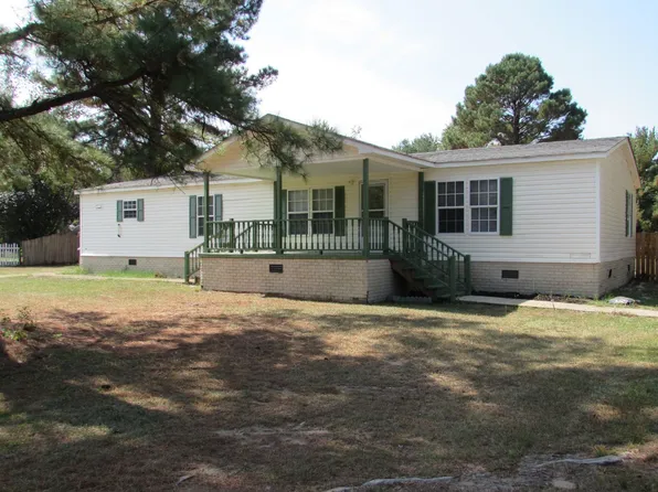 746 Point Dr, Sumter, SC 29154