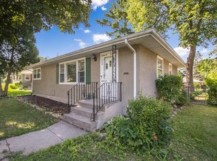 1526 Upper Afton Rd, Saint Paul, MN 55106