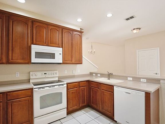 4th image of 1166 Shallcross Ave
