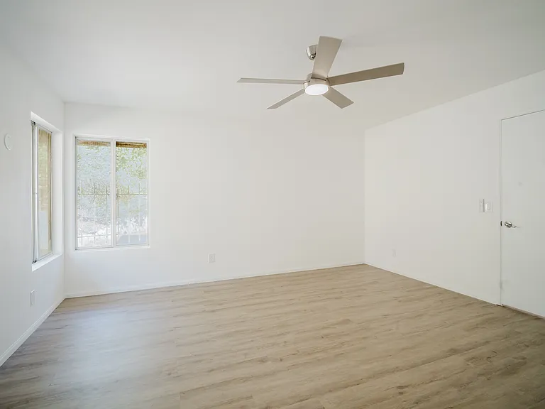 39218 Oak Glen Rd — Photo 16