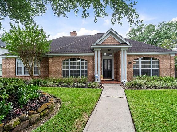 2nd image of 3711 Tree Manor Ln