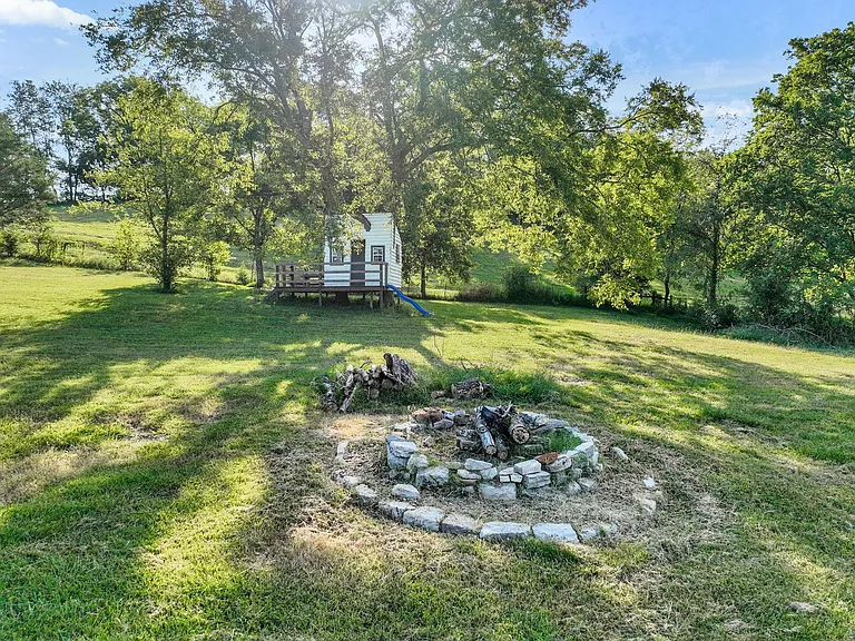 4861 Bethesda Rd — Photo 75