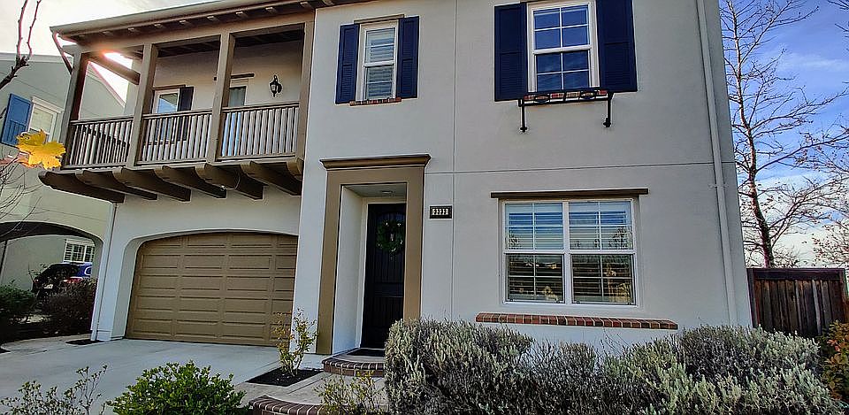 1st image of 3333 Griffon St W