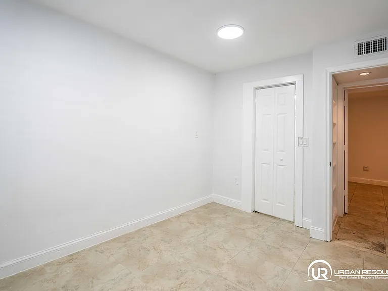 3265 Virginia St #11 — Photo 34
