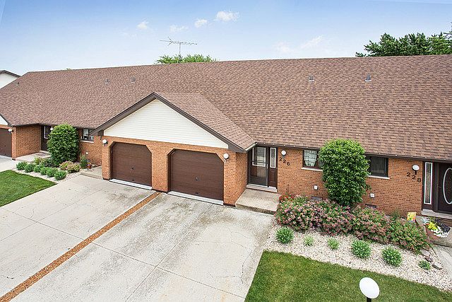 1st image of 226 Fairview Dr #16