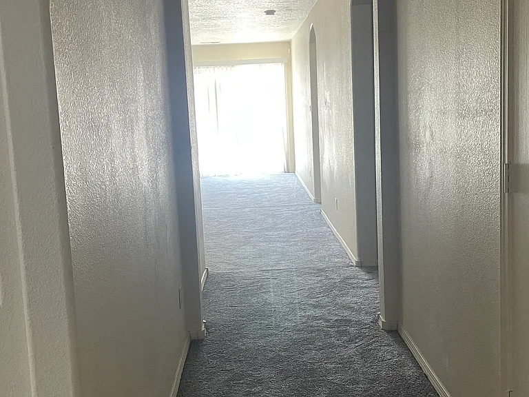 1905 San Pedro Rd NE — Photo 16