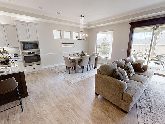 Open-Concept Living, Dining, Kitchen Combo