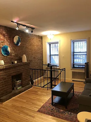 Rented by BLU Real Estate | media 7