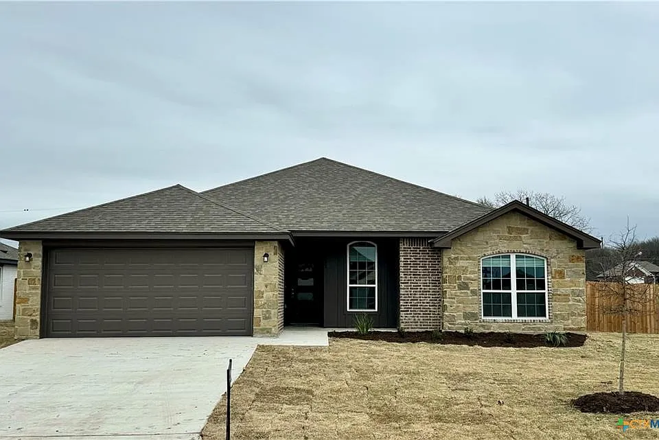1035 Campbelton Dr