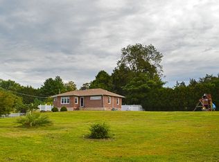 7 Fenn Rd, Cheshire, CT 06410