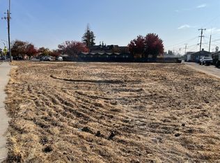 261 E North Ave, Reedley, CA 93654