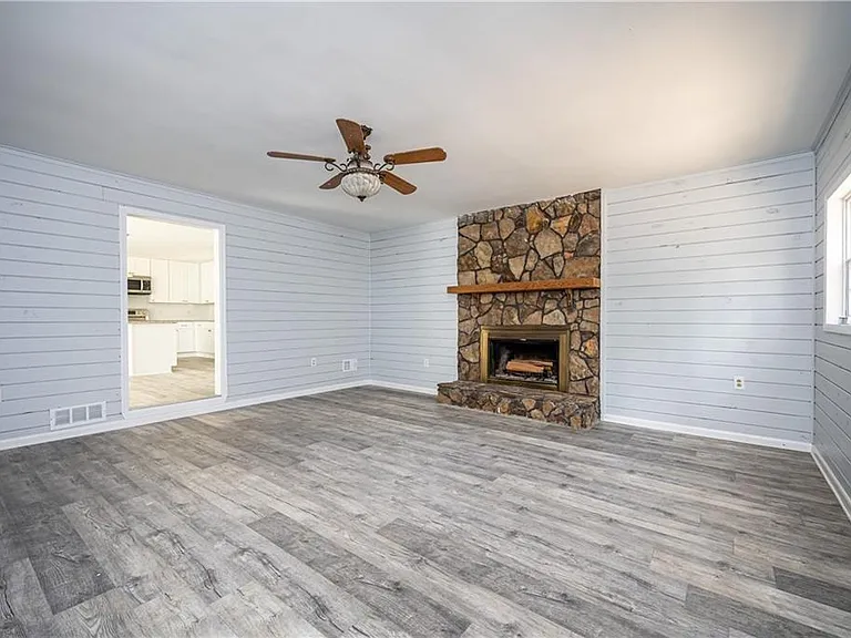 405 Concord Woods Dr SE — Photo 12