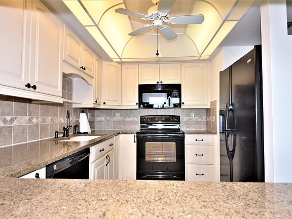 5th image of 504 Fillmore Ave APT A8