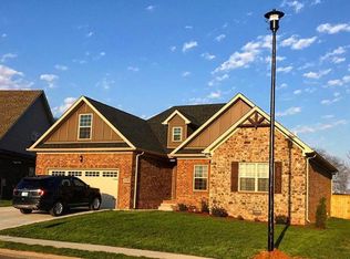 3076 Equestrian Ct, Bowling Green, KY 42104