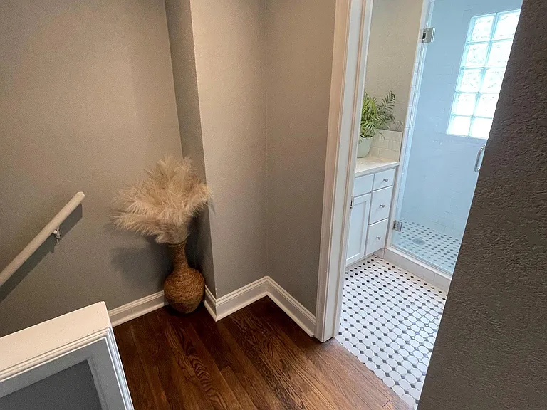 4452 Washington St — Photo 30