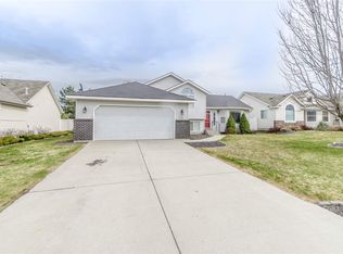 711 S McMillan Rd, Greenacres, WA 99016