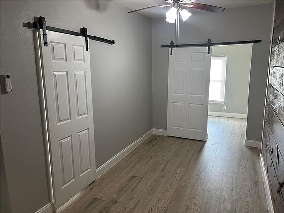 5th image of 5105 Sherman St #3