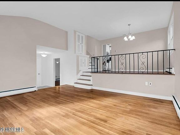 3rd image of 9 Eisele Ave