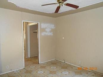 5th image of 1217 N Giddings St