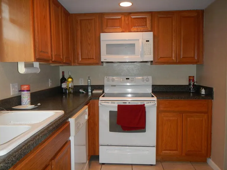 3135 Shady Dell Ln #128 — Photo 6