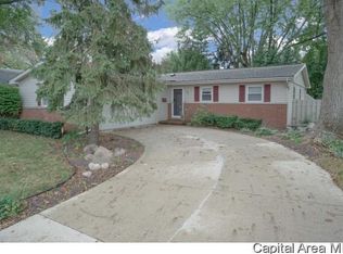 41 Andover Dr, Springfield, IL 62704