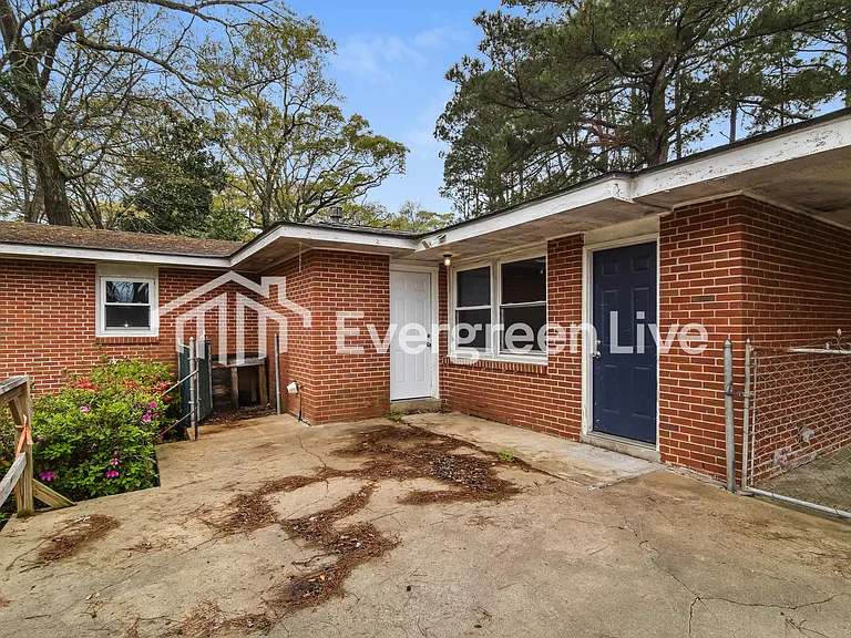 3678 Windemere Dr — Photo 15