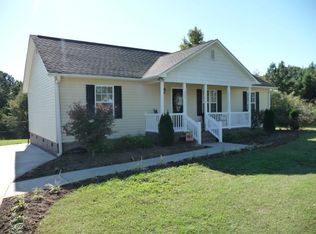 224 Hummingbird Ln, Chesnee, SC 29323