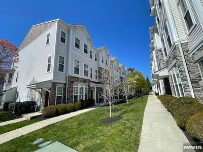24 Dahlia Ln #24, Garfield, NJ, 07026