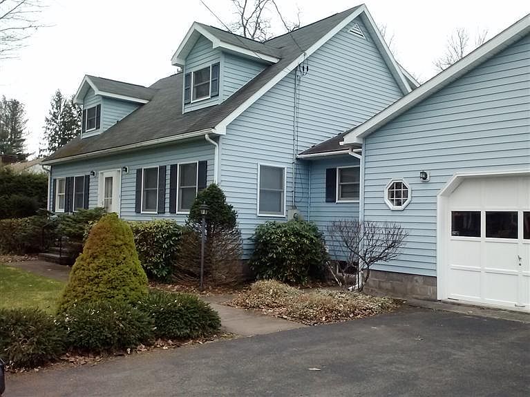 1st image of 6 Grove St