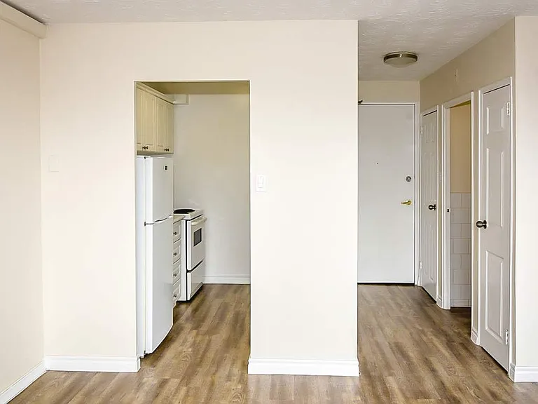 315 King William St — Photo 9