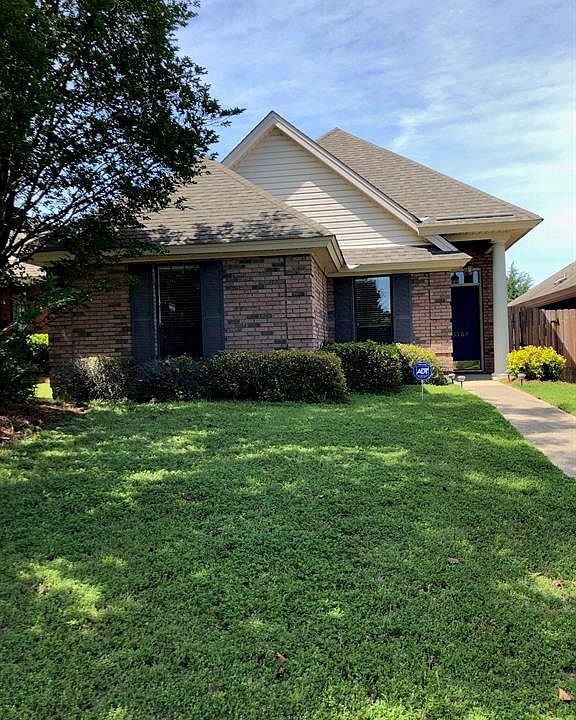1st image of 6304 Chaprice Ln