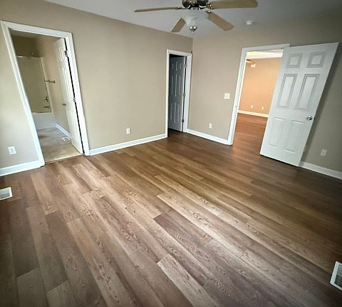 5th image of 322 Shurley St