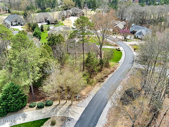 3rd image of 405 Wewoka Cir