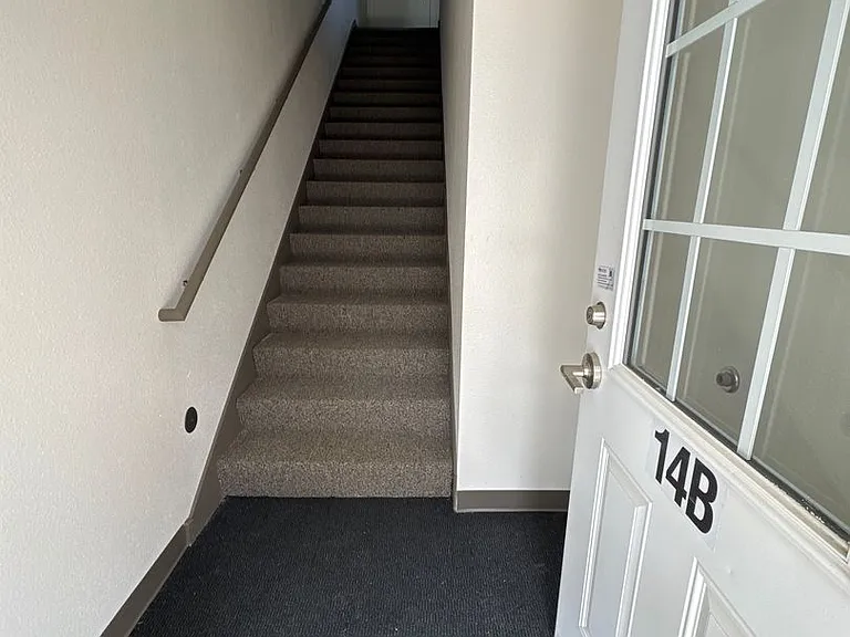 1925 N Redding Ave #B14 — Photo 3