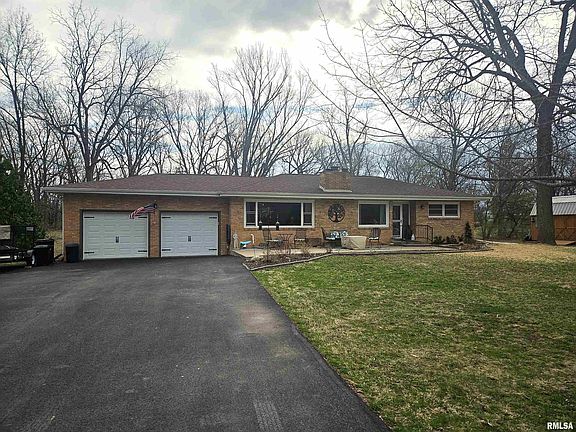 2nd image of 1139 Windcrest Acres
