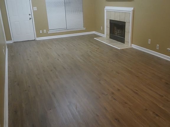 4th image of 3637 Castle Ridge Rd #3639