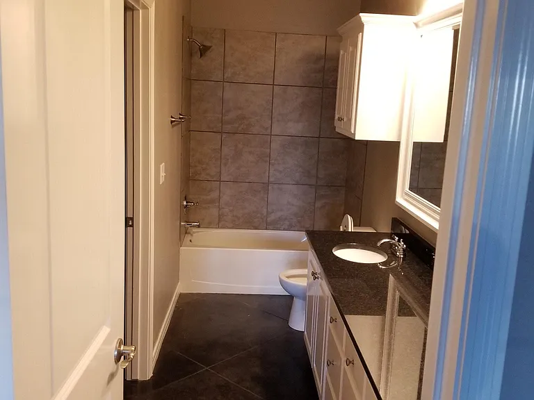 7710 Tradition Pkwy — Photo 12