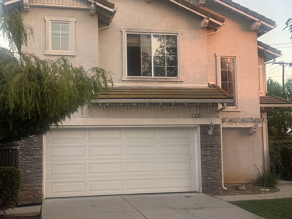 13284 Gyna Ln