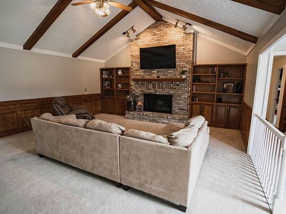 5th image of 2838 Acorn Ct
