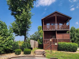 270 Moose Ridge Way, Pigeon Forge, TN 37863