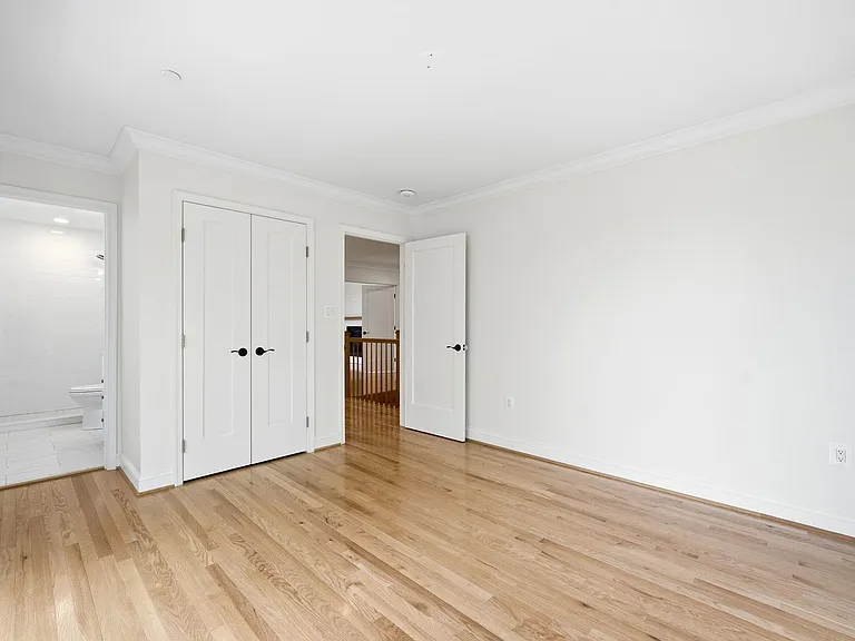 5116 Shore Dr — Photo 78