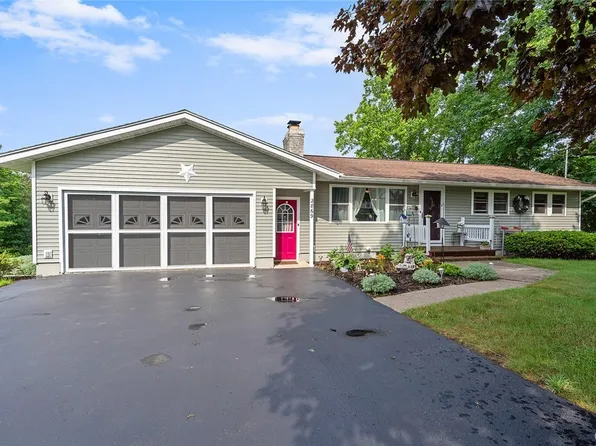 2869 State Route 48, Minetto, NY 13115