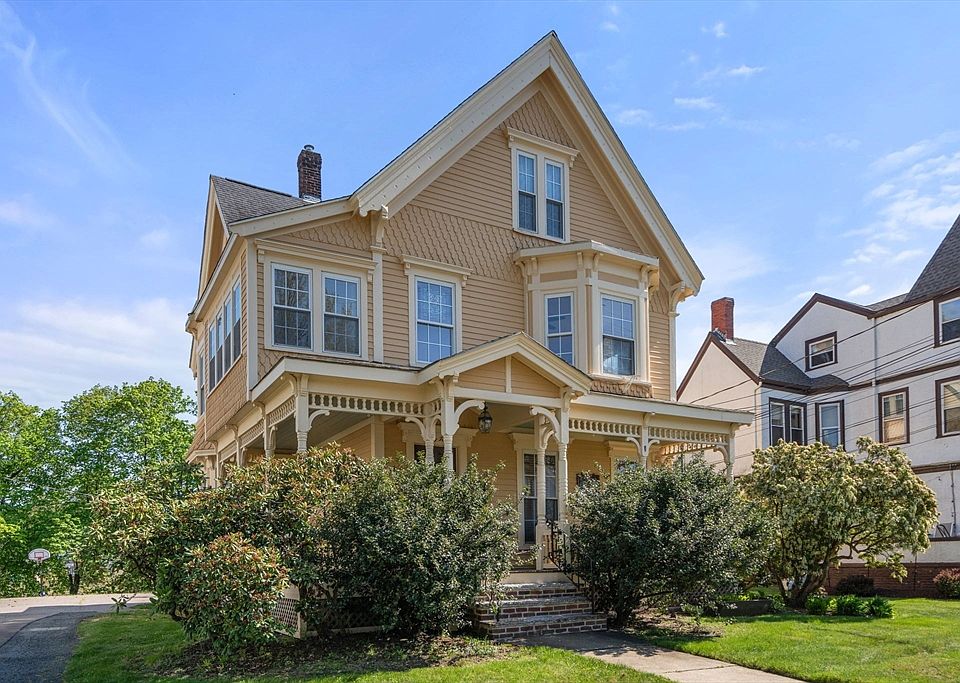 1st image of 55 Dean Ave