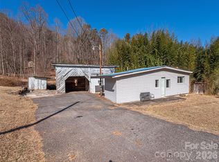 181 Mink Farm Rd, Leicester, NC 28748