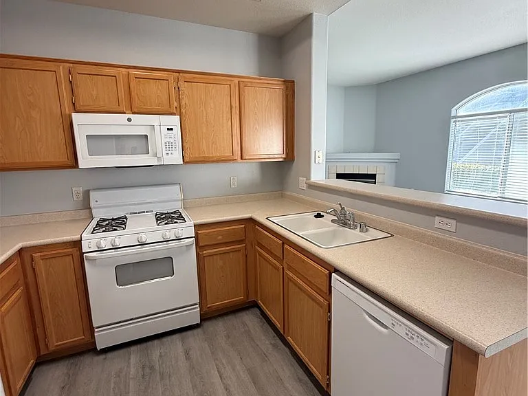 700 Carnegie St #1711 — Photo 6