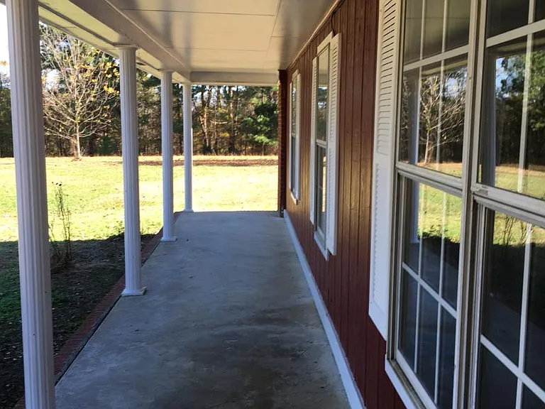 Front poarch