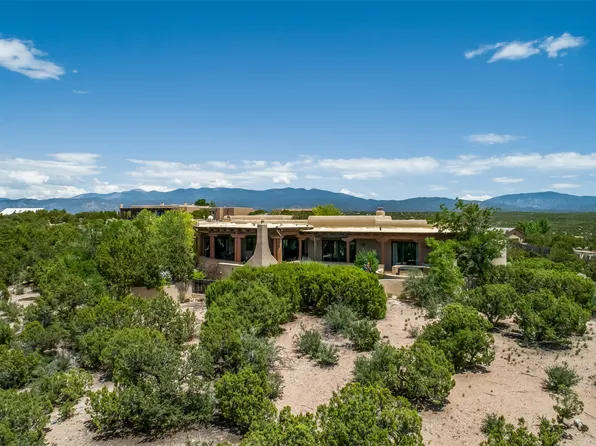 12 Sundance Ct, Santa Fe, NM 87506