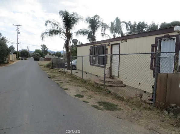 23843 Kennedy Ln, Canyon Lake, CA 92587