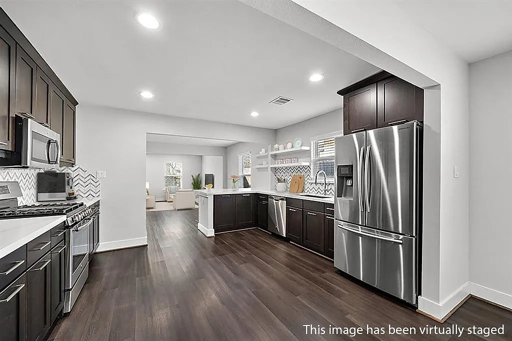 3 bed, 2.0 bath, 1680 sqft, $2,600 — Photo 4