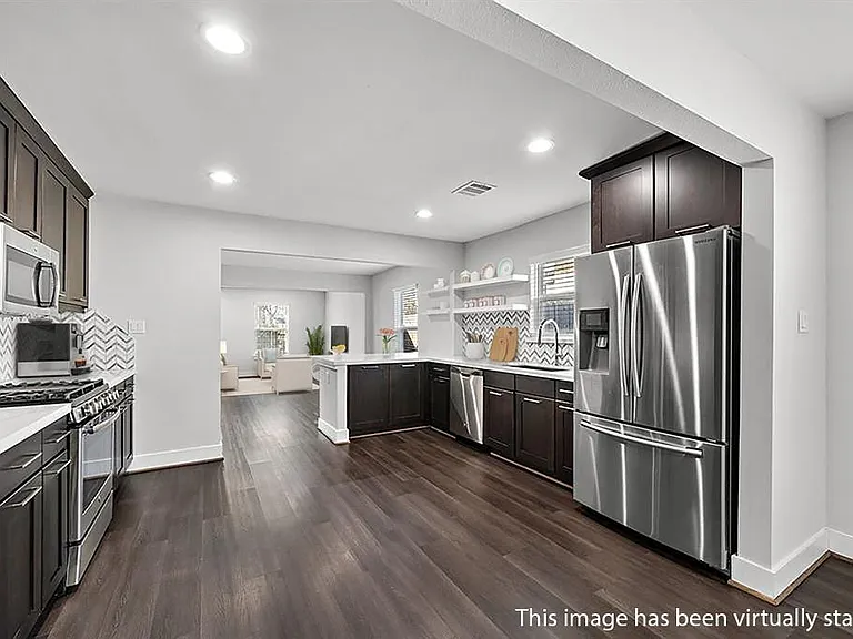 1511 McNeil St — Photo 4